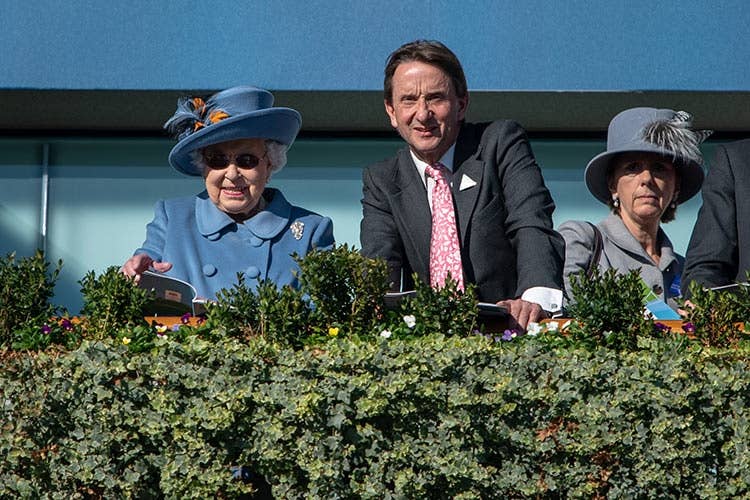 今年も来場されたエリザベス女王（左）。（Photo by Getty Images）