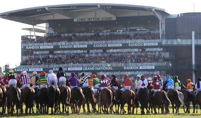 障害レースの祭典 グランドナショナルが開催中止に Jra Van Ver World