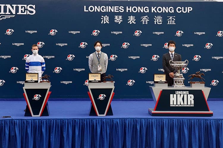 【香港カップ】表彰式の様子（Photo by The Hong Kong Jockey Club）