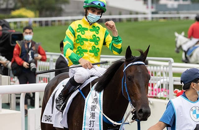 香港ダービー馬スカイダーシーが予後不良 香港ゴールドcで故障 Jra Van Ver World