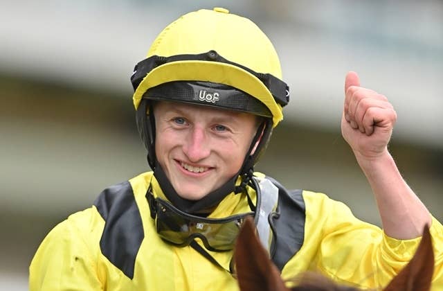 マーカンド騎手が落馬負傷の肩を手術、来週には妻のドイル騎手もひじ手術の予定 JRAVAN World 海外競馬情報サイト