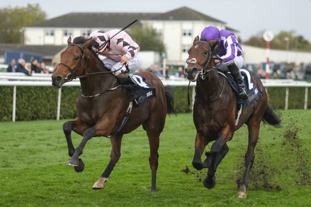 英2歳G1フューチュリティT、伏兵ホタツェルがドラクロワとの叩き合いを