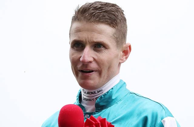 ロンジンワールドベストジョッキー、マクドナルド騎手が2年ぶり2回目のタイトル JRAVAN World 海外競馬情報サイト