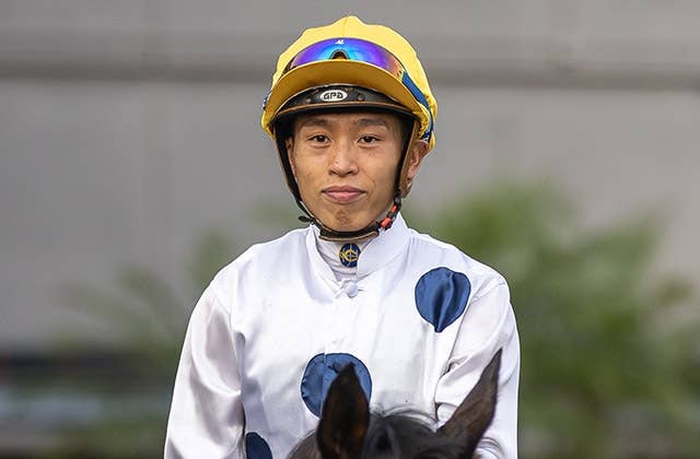 香港のホー騎手が落馬、首骨折で集中治療室に | JRA-VAN World