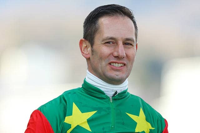 騎乗停止明けM・デムーロ騎手が最低人気でV！ ロスアラミトス競馬場で2